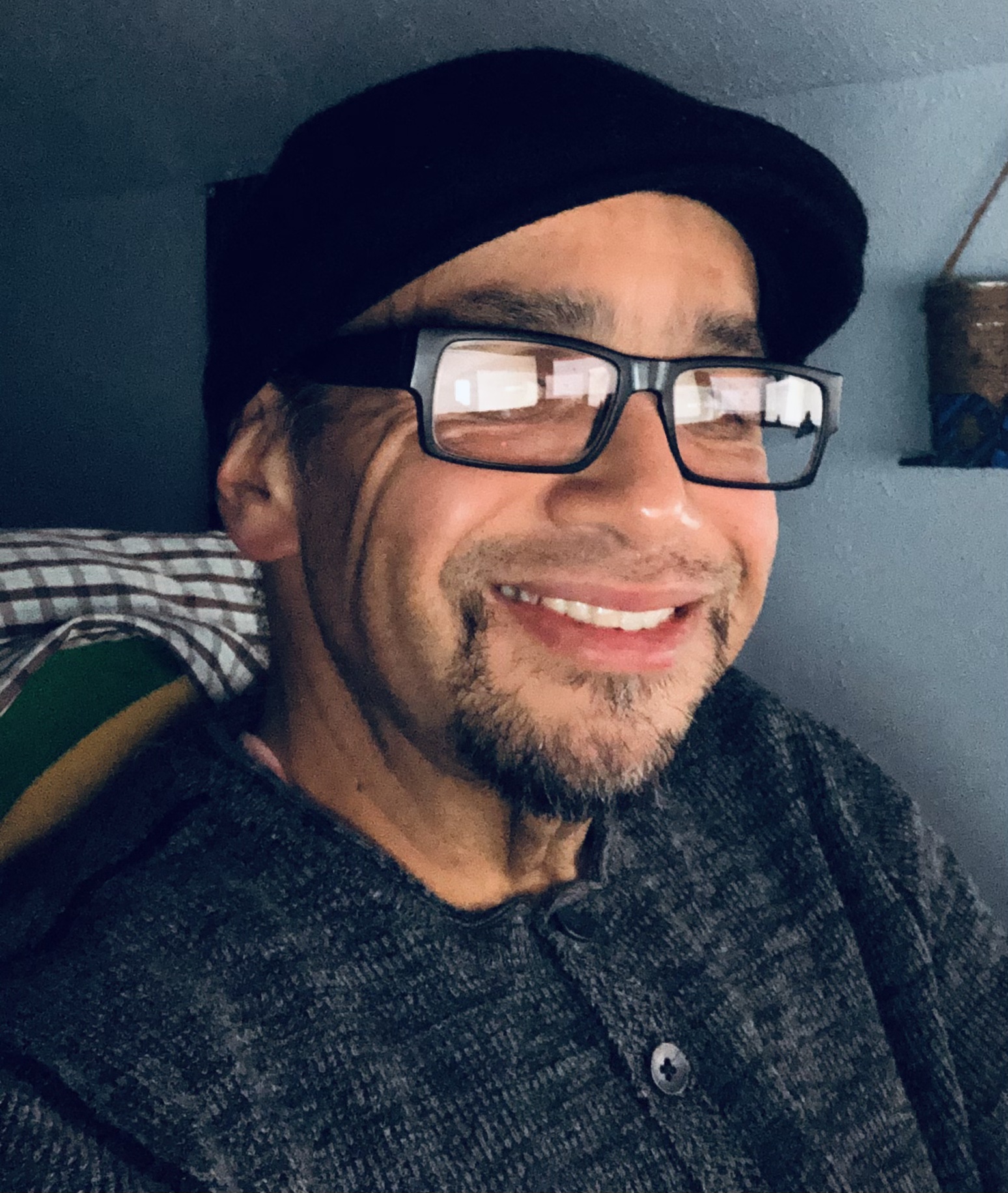 5AA7616F-F8B2-41B3-9FF1-FA7C1FF9EDC7_1_201_a